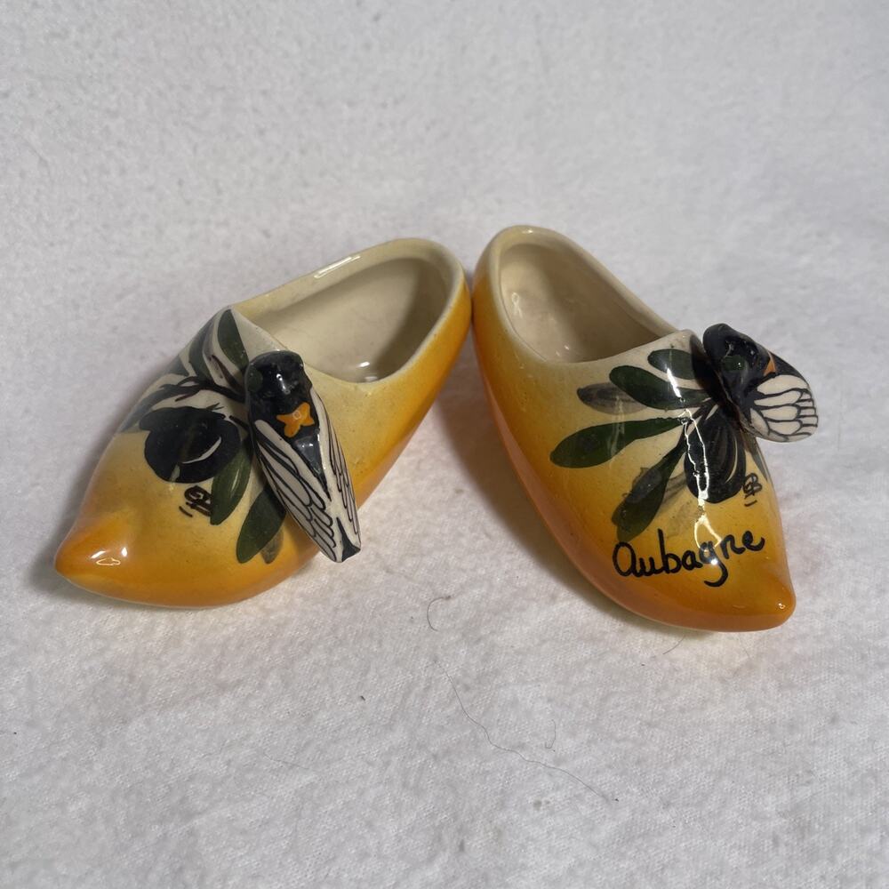 Vintage 1930 Cicada Art Deco Ceramic on Ceramic Shoes from Provence France